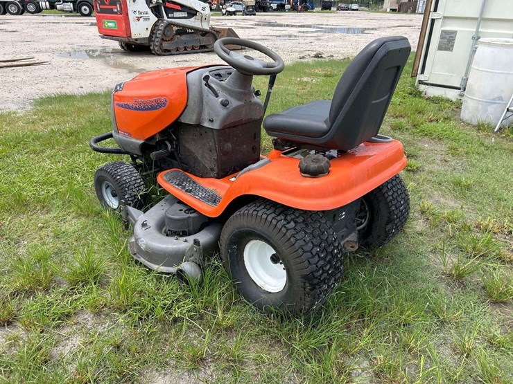2006-husqvarna-yth2148b-48in-riding-mower-image-6