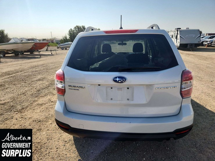2015-subaru-forester-image-19