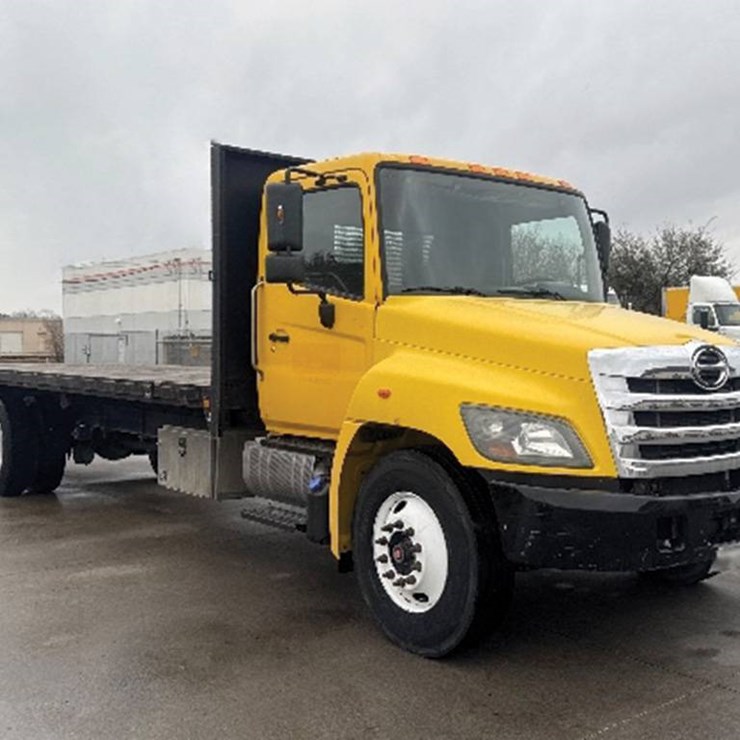 2019 HINO 268
