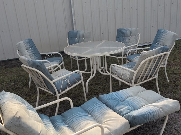 8-piece-patio-set-with-cushions-+-umbrella-image-4