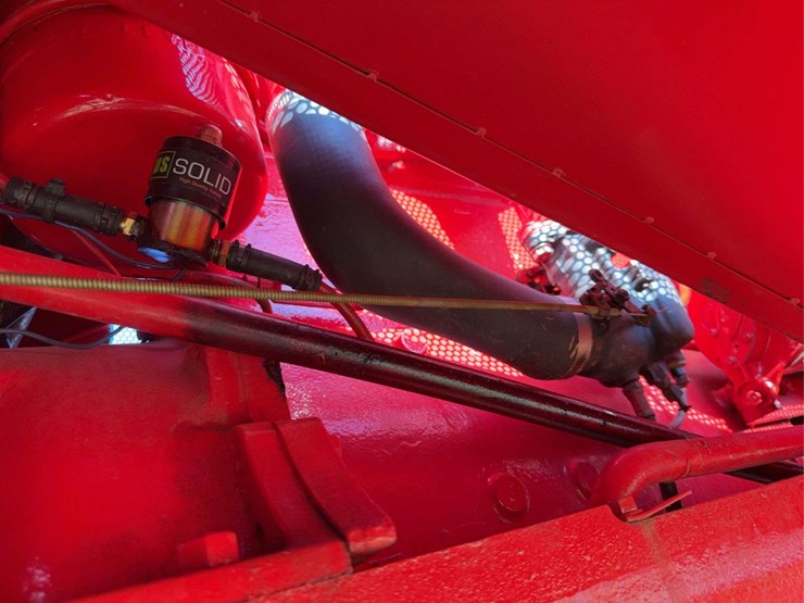 massey-ferguson-44-image-40