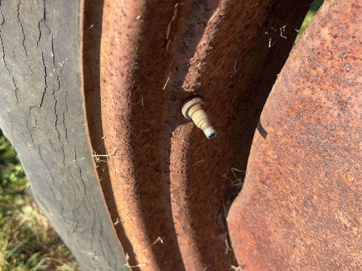 massey-ferguson-44-image-44
