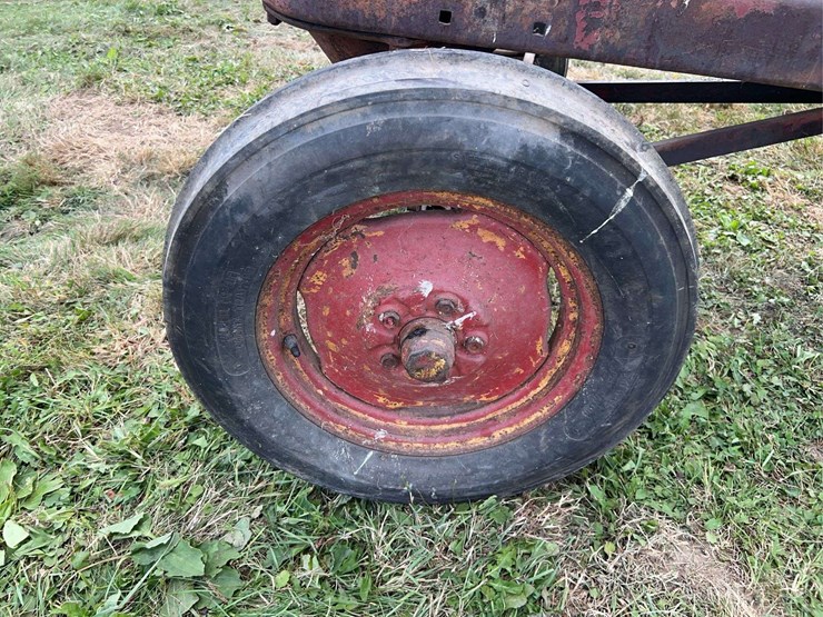 massey-ferguson-22-image-16
