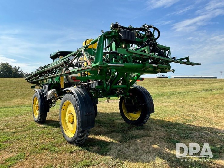 2018-john-deere-r4038-image-13