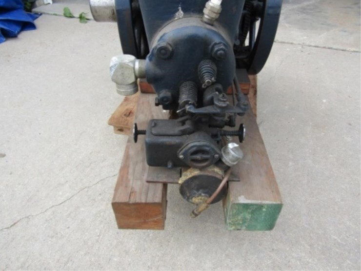 fairbanks-morse-1-1/2hp-stationary-engine,-image-3