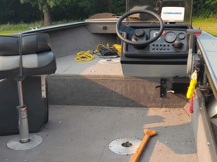 1991-lund-renegade-ii-1650-fishing-boat-and-shoreland-trailer,-yamaha-90-precision-blend-motor-with-minnkota-quiet-turbo-pro-power-trolling-motor-sn-mk01179703a-image-13