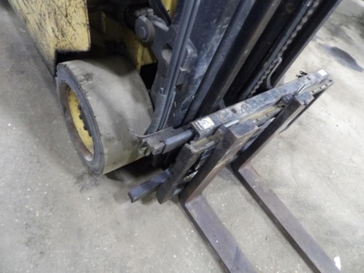 hyster-50-fork-lift-5250lb-lifting-cap,-187in.-ht-image-29