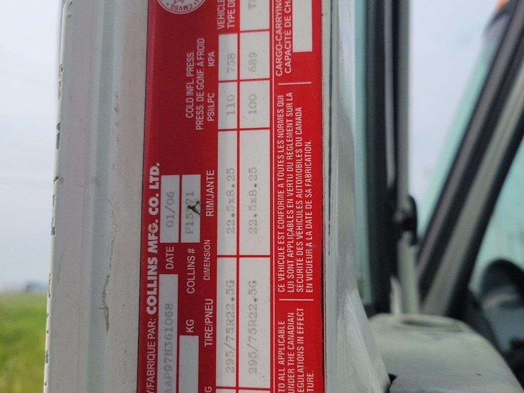 2007-international-durastar-4300-image-9