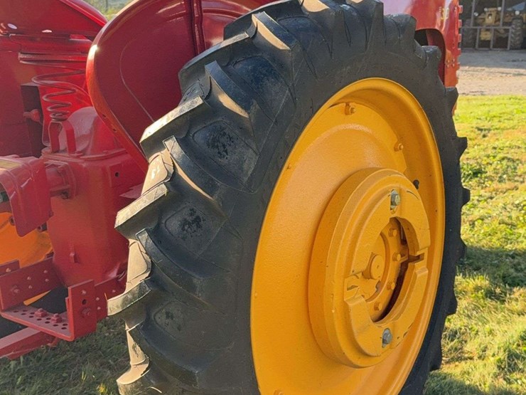 massey-ferguson-30-image-29