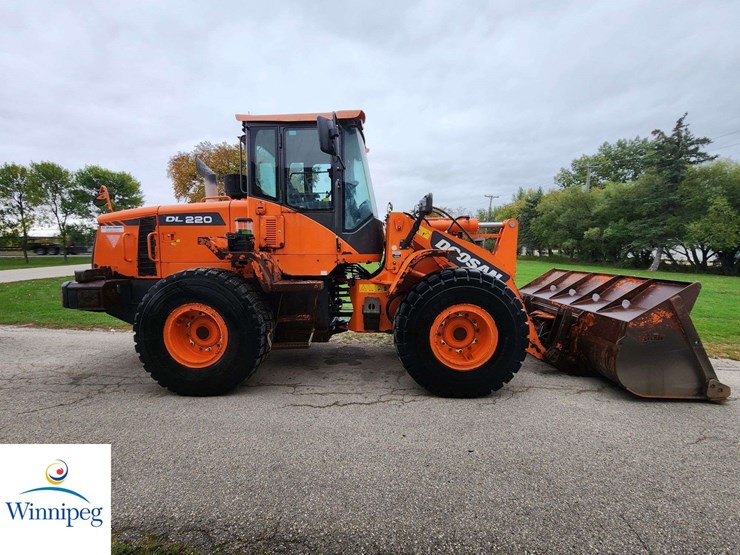 2015-doosan-dl220-image-5