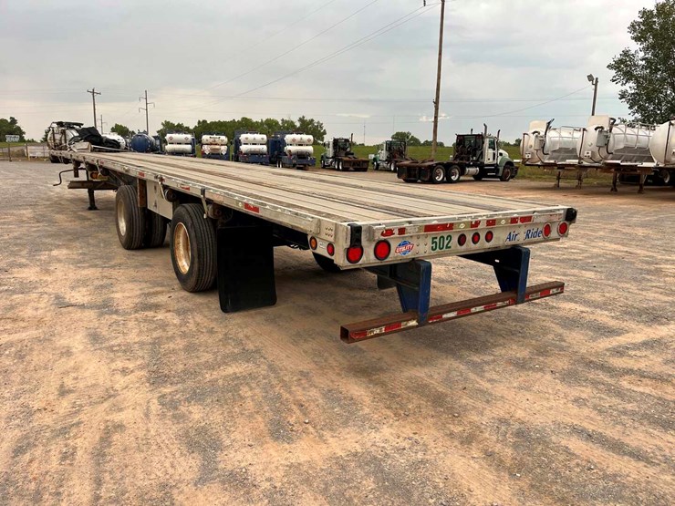 2010-utility-flatbed-image-10