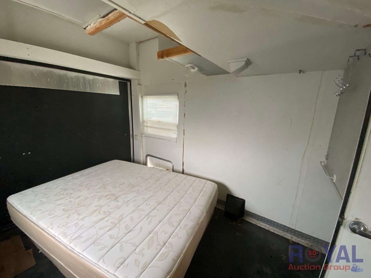 2006-victory-lane-36srv-39ft-tri-axle-5th-wheel-toy-hauler-travel-trailer-image-22