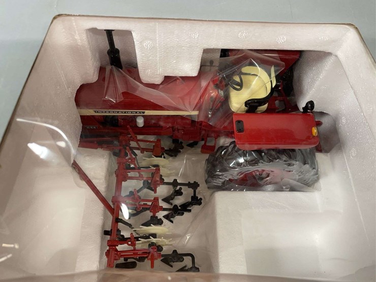 1/16-ih-544-w/cultivator-nib-sc-image-8