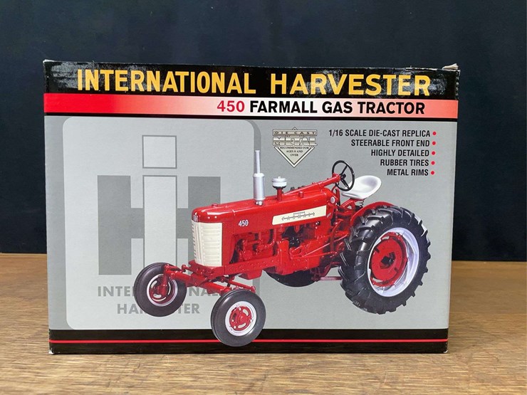 1/16-farmall-450-2003-north-iowa-nib-sc-image-5