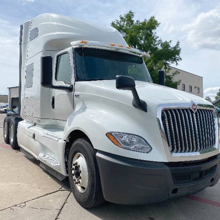 2019 INTERNATIONAL LT