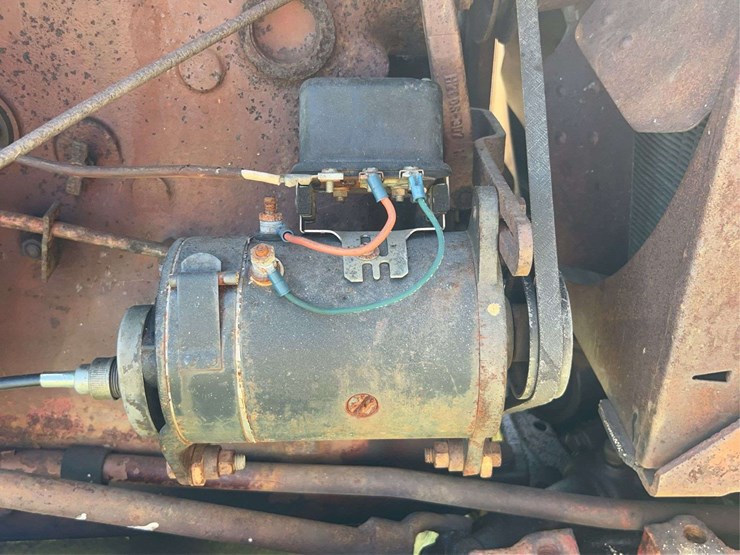 massey-ferguson-444-image-21