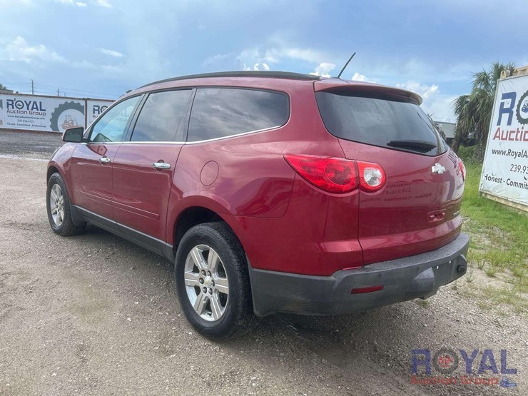 2012-chevrolet-traverse-ltz-image-4