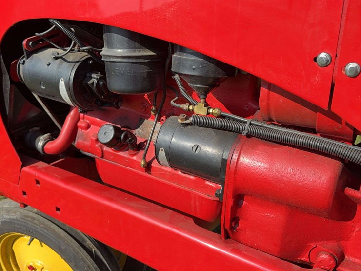 massey-ferguson-81-image-42