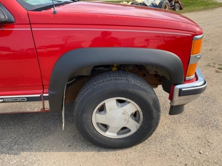 1997-chevy-silverado-1500-5.7l-v8,-auto,-ext.-cab-image-16