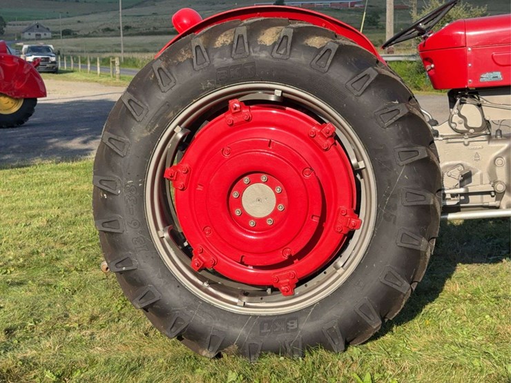 massey-ferguson-65-image-24