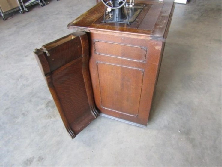new-home-sewing-machine-w/attachments-&-cabinet-image-9