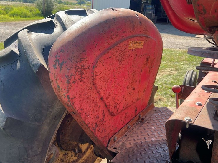 massey-ferguson-444-image-39
