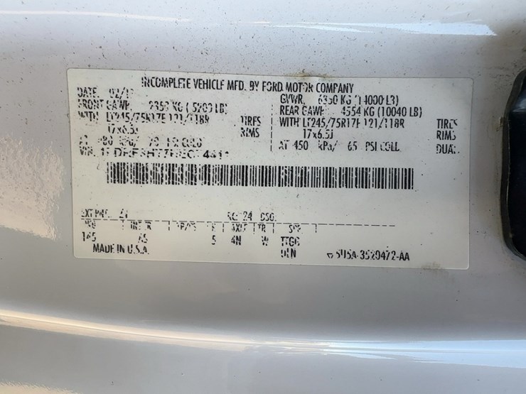 2017-ford-f350-xl-image-27