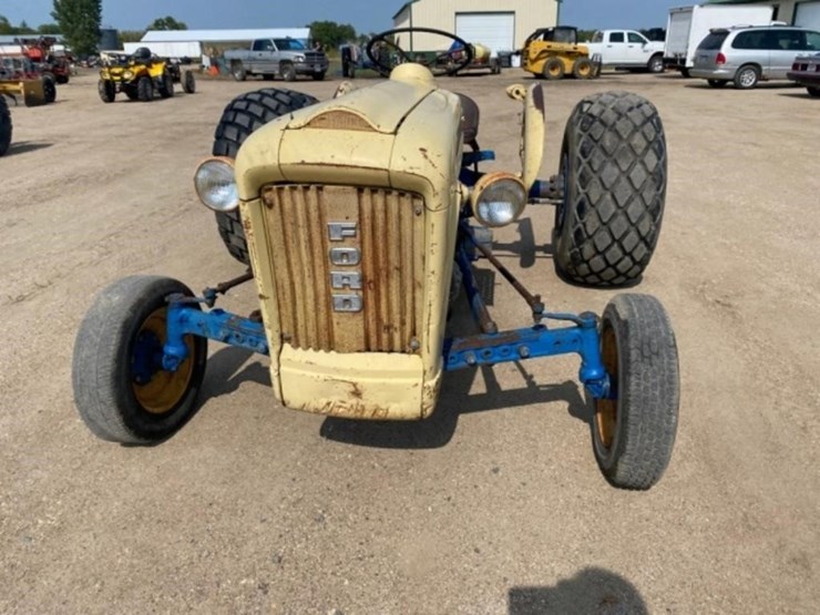 ford-2000-image-3