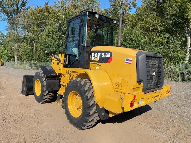 2020-caterpillar-910m-image-3