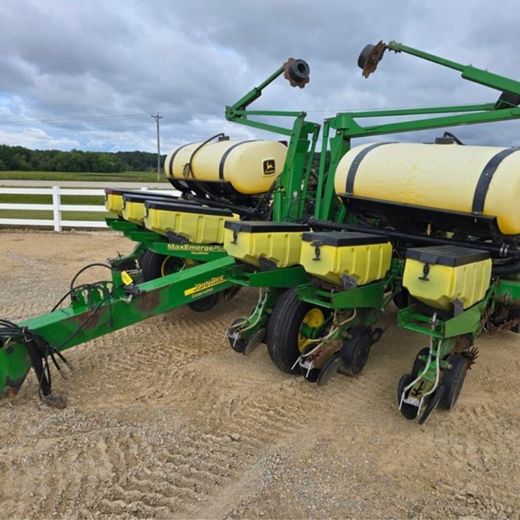 JOHN DEERE 1760