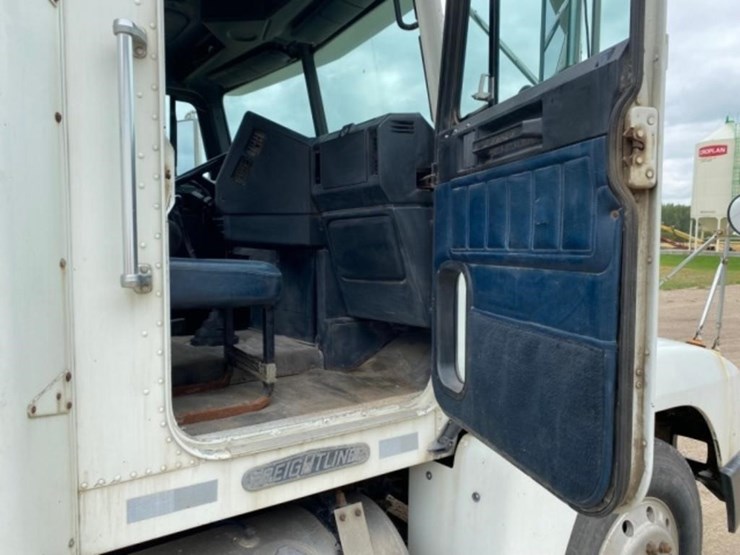 1995-freightliner-fld,detroit-60series,eaton-10sp.-image-66