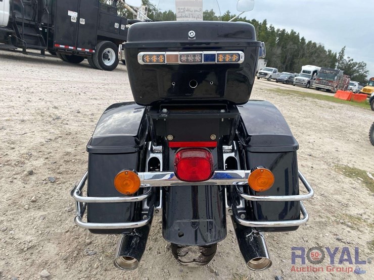 2021-harley-davidson-flhp-police-electra-glide-motorcycle-image-12