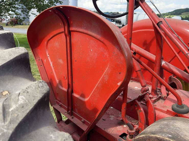 massey-ferguson-33-image-30