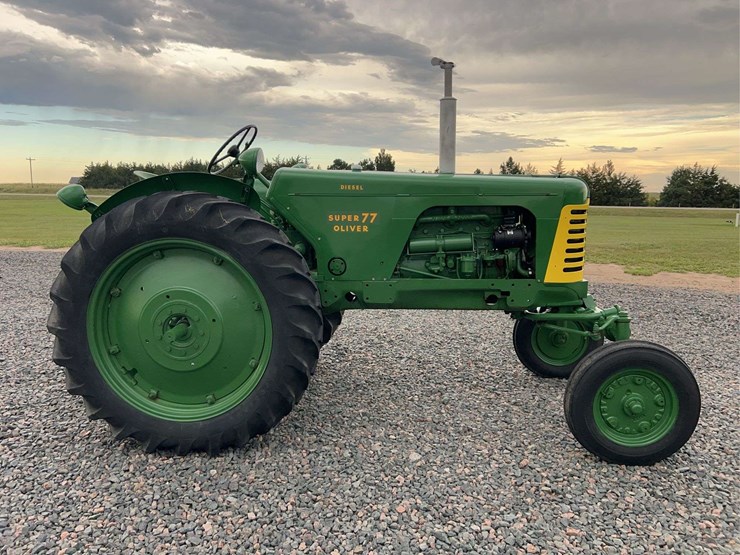 1955-oliver-super-77-image-2