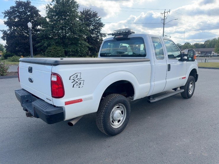 2016-ford-f250-xl-image-5