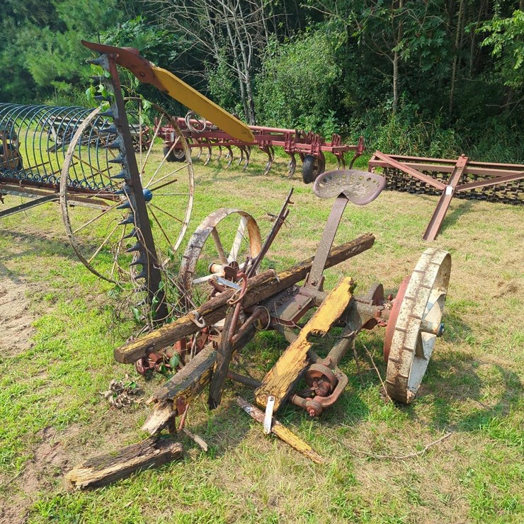 Vintage Deering New Ideal Horse Mower 4' Cutter Bar