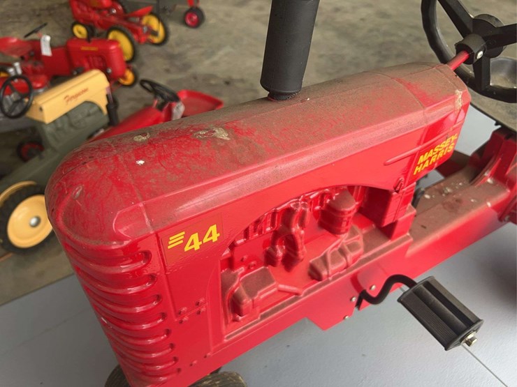 massey-ferguson-44-image-17