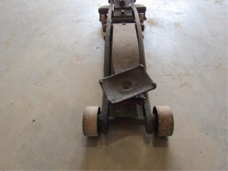 hyd.-floor-jack-works-image-3