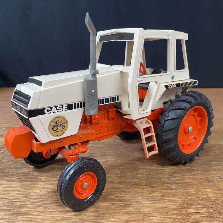 1/16 Case 2390 Collector Ertl