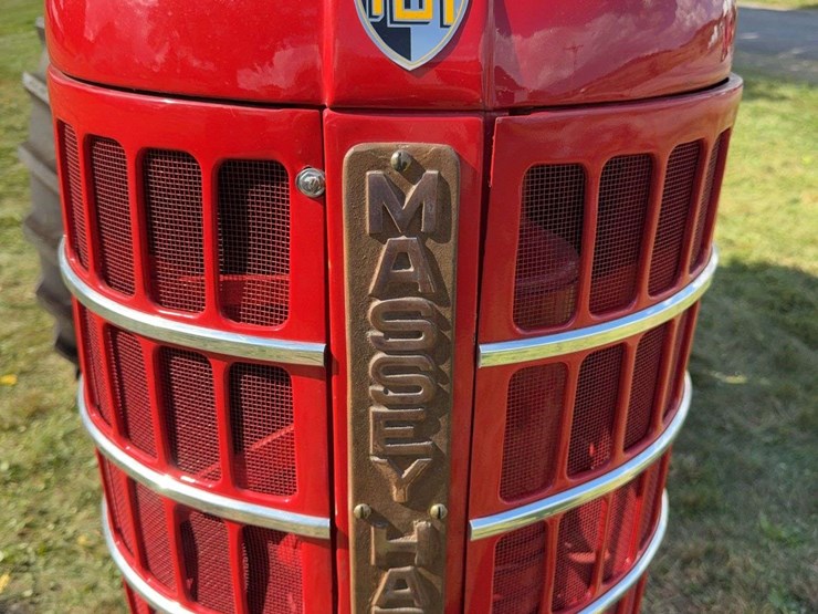 massey-ferguson-101-image-13
