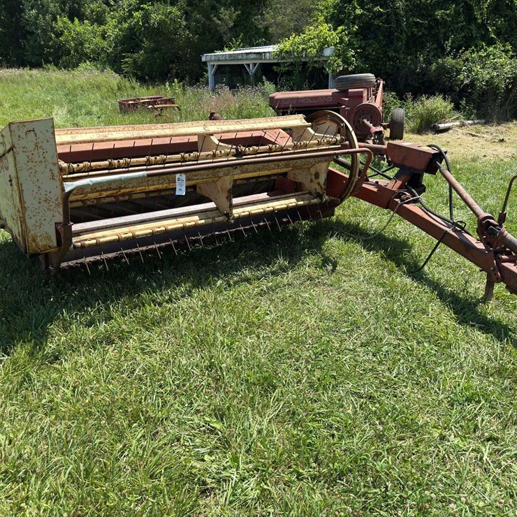 NEW HOLLAND 477
