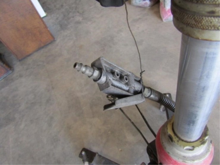 air/hyd.-transmission-jack-w/foot-pedal-image-12