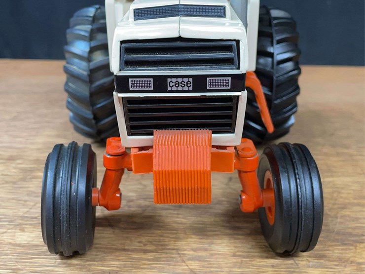 1/16-case-2590-collector-ertl-image-9