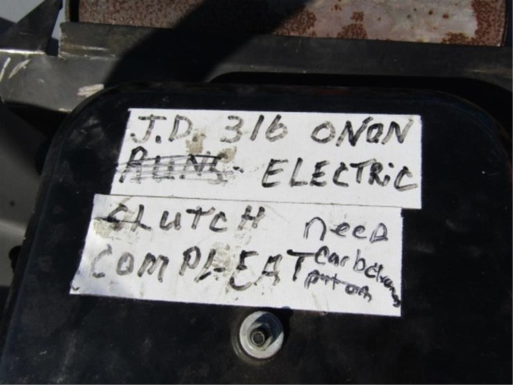 john-deere-316-image-2