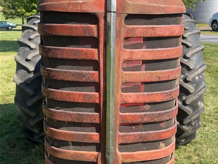 massey-ferguson-444-image-9