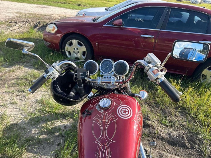 1999-honda-vt1100c-motorcycle-image-10