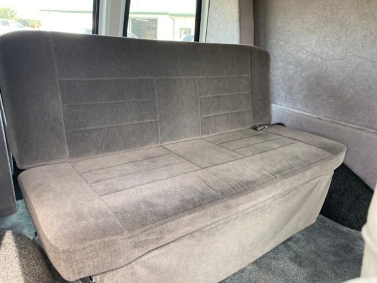 2004-chevy-express-van,-waldoch-crafts-edition,-image-20