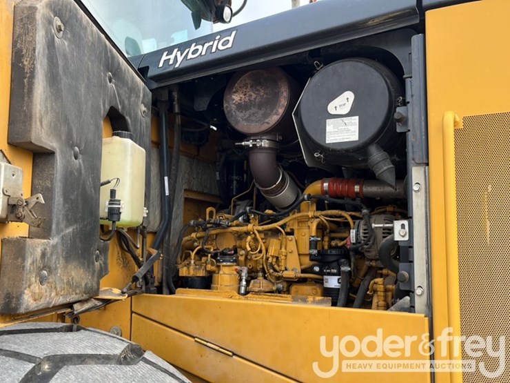 2015-deere-644k-image-15