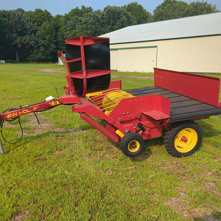 NEW HOLLAND 166