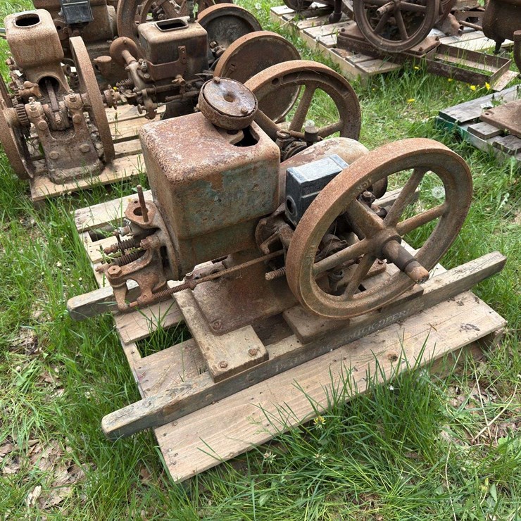 MCCORMICK M